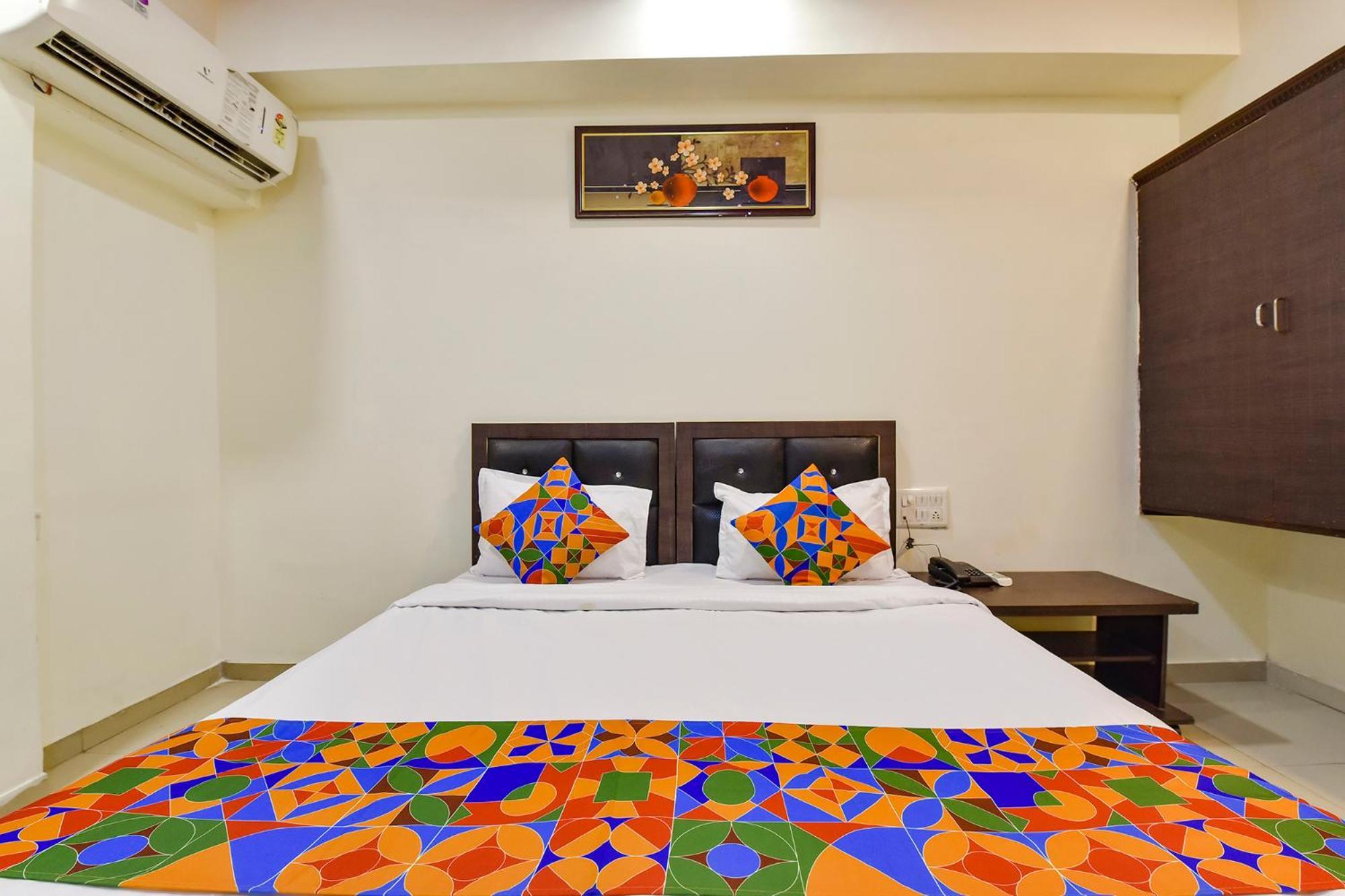 Fabhotel Crystal Inn II - Paldi Char Rasta Ahmedabad Exterior foto